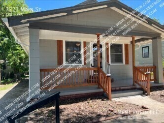 Photo - 7223 Main St