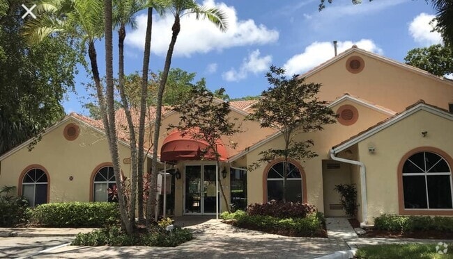 Building Photo - 1135 Coral Club Dr Unit 1135 Rental