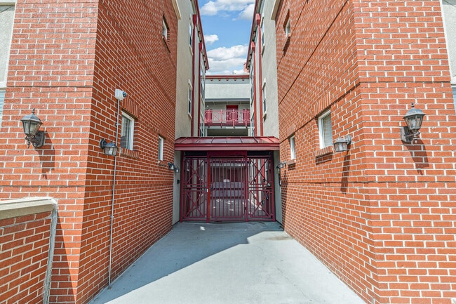 Photo - 1767 N Pearl St Unit 308