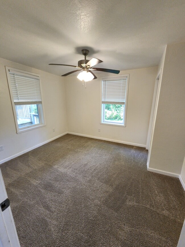 Photo - 4701 Elm St Unit 1
