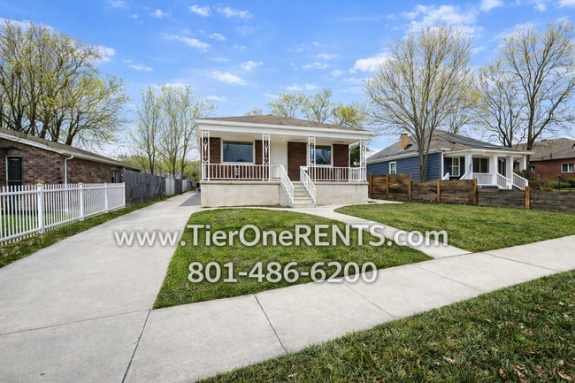 Building Photo - NO DEPOSIT option available for qualified renters with Obligo Unit A