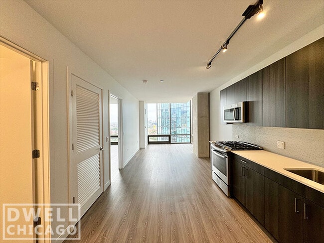 Building Photo - 738 N Morgan St Unit 1