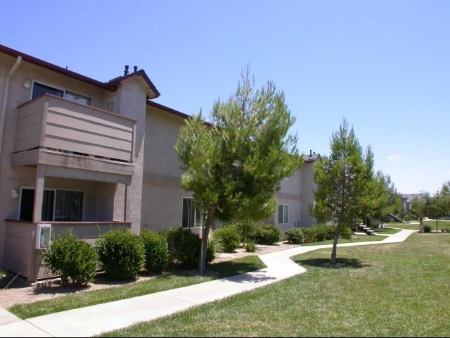 Primary Photo - Carrington Pointe Apartments