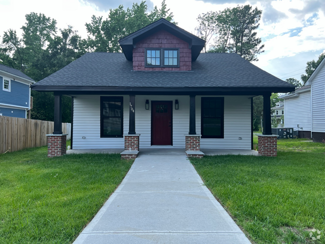 Building Photo - 1704 Fayetteville Rd Unit 1 Rental