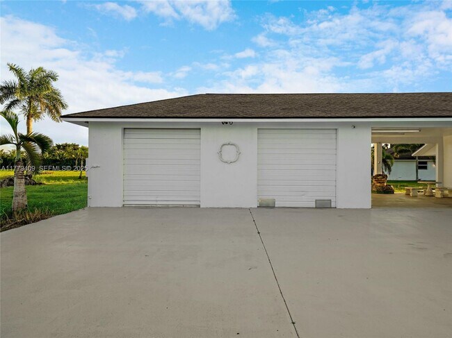 Photo - 20000 SW 216th St