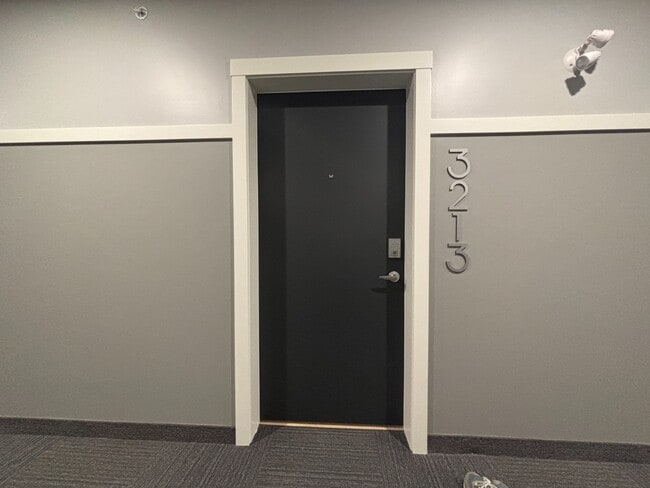 Building Photo - Seton 2-Bedroom Condo with Parking, Balcony, and Great Amenities (IP052) Unit 3213