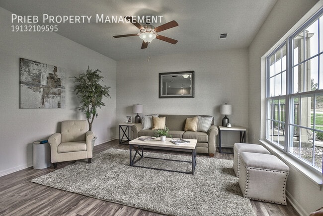 Photo - 21569 W 126th Terrace