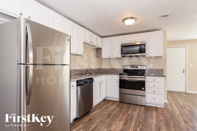 3826 W Griswold Rd