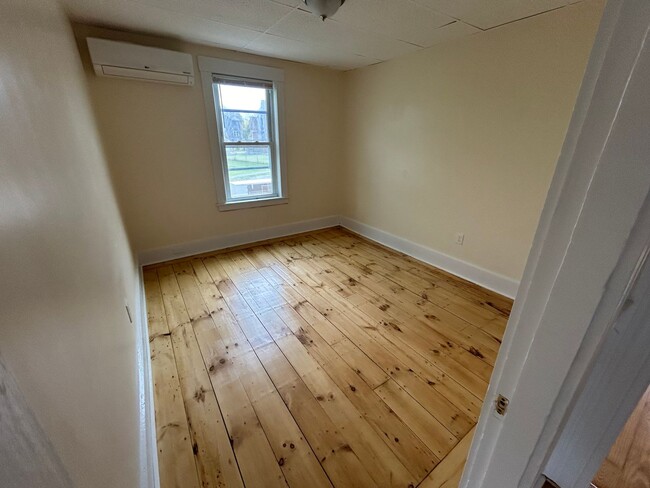 Photo - 20 N Main St Unit 1 Right