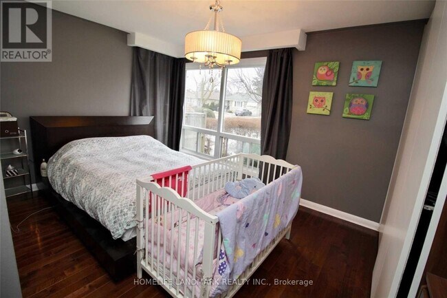 Photo - 348 Boisdale Ave