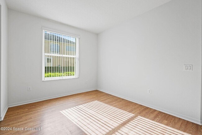 Photo - 501 Trotter Ln