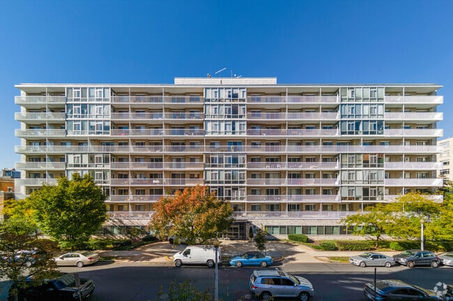 Photo - Potomac Plaza Terraces