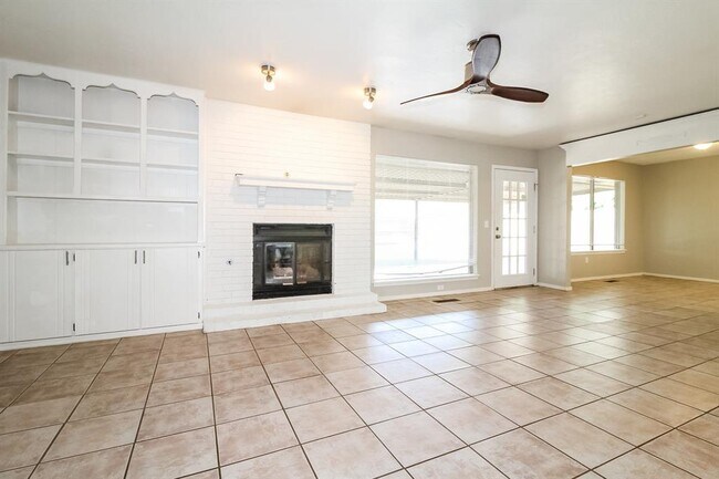 Photo - 10101 Mamus Ln