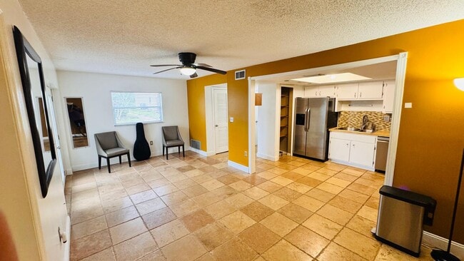 Photo - 600 Waverly Ln Unit 600 Waverly Lane