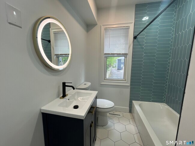 Photo - 82 Howard Ave Unit 1R