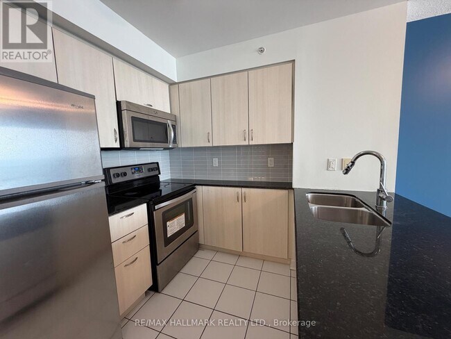 Photo - 5740 Yonge St Unit 1803