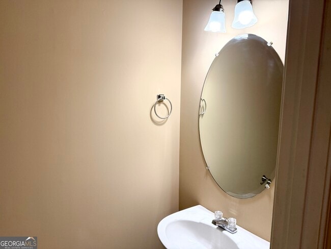 Photo - 2390 Camden Oak Way