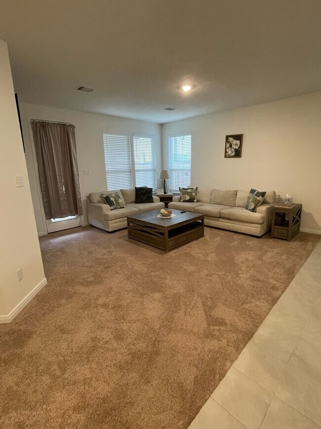 Photo - 3019 Kastania Ln