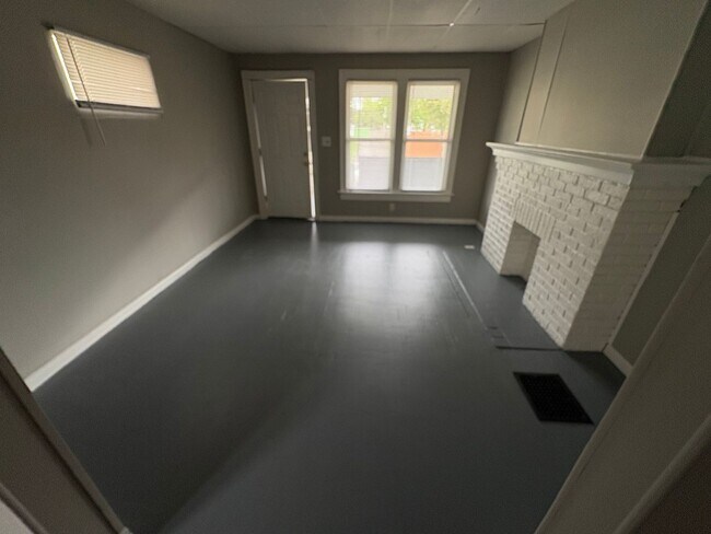 Photo - 461-463 South Wayne Avenue Unit 461