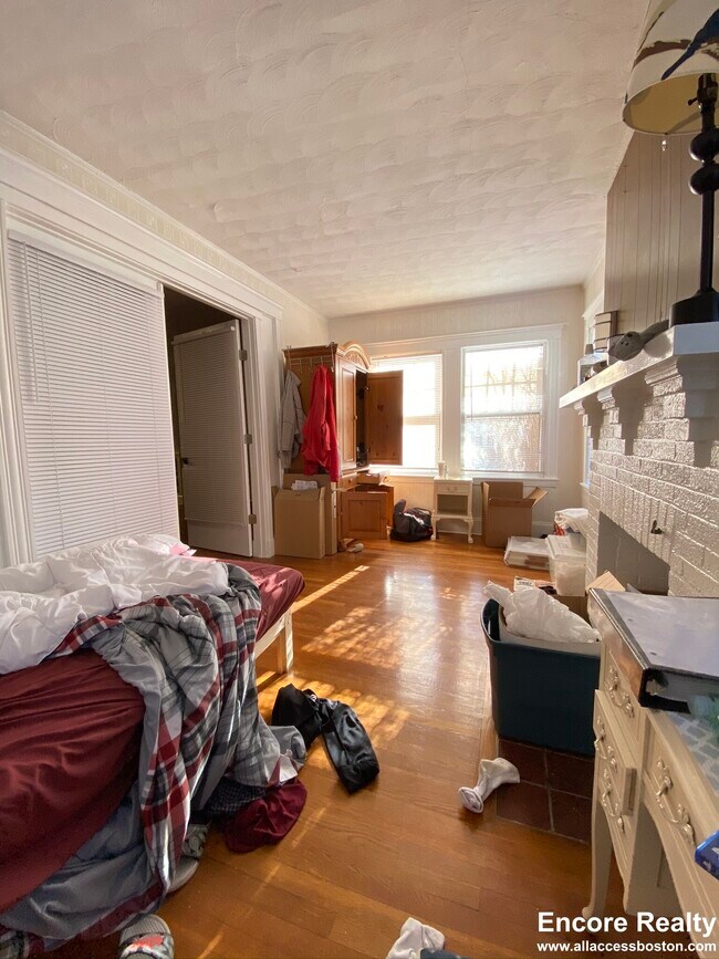 Photo - 200 Commonwealth Ave Unidad 1