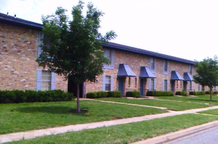 Photo - Westwood Gardens Apartments