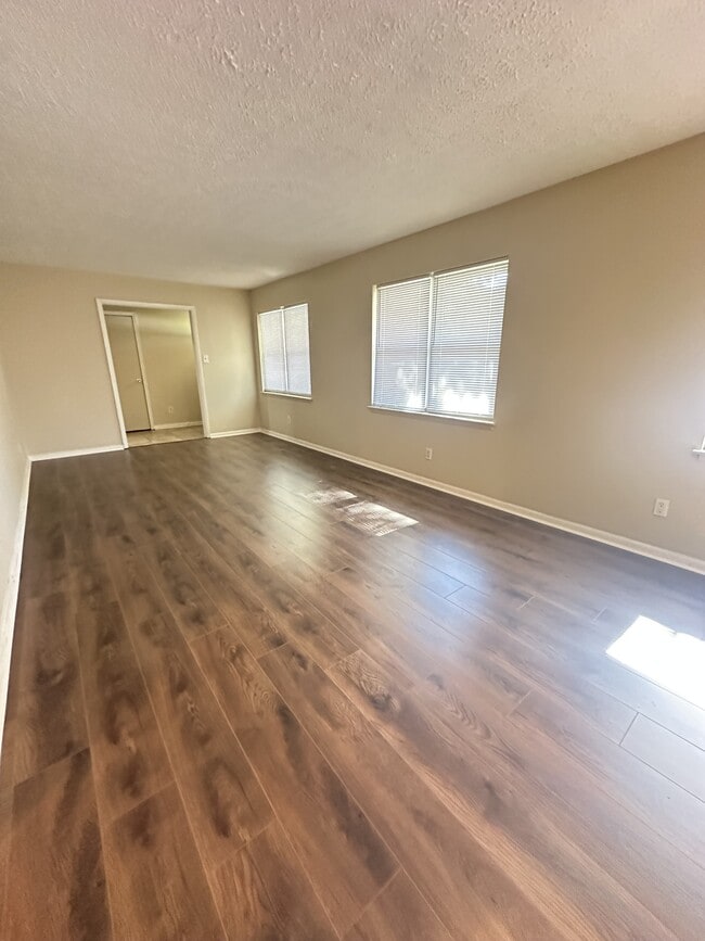 Photo - 1902 Champion St