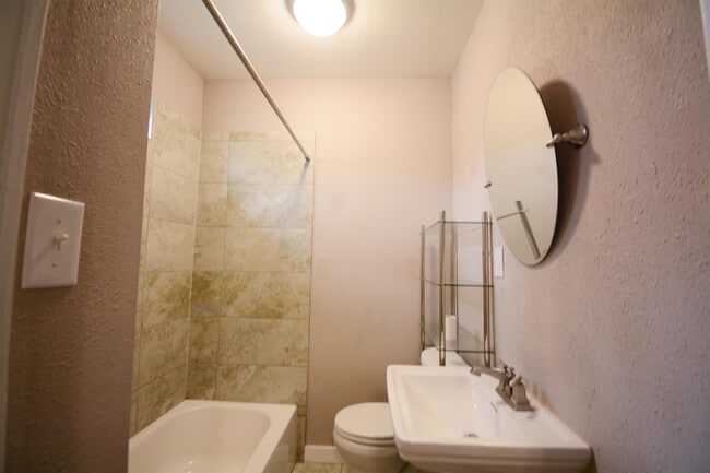 Photo - 407 N Chappell Hill St