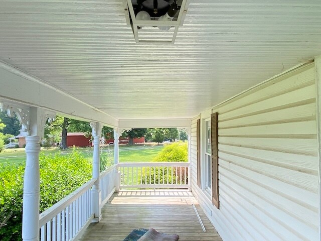 102 North View Dr