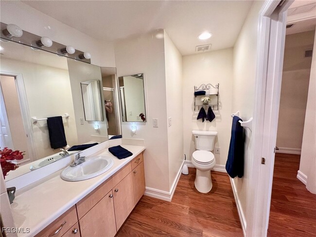 Photo - 1141 Van Loon Commons Cir Unidad 201