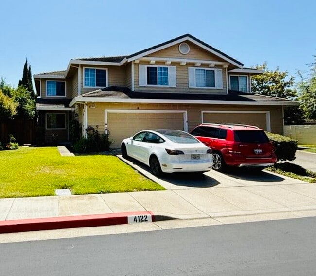 Building Photo - 4122 Bell Common Rental