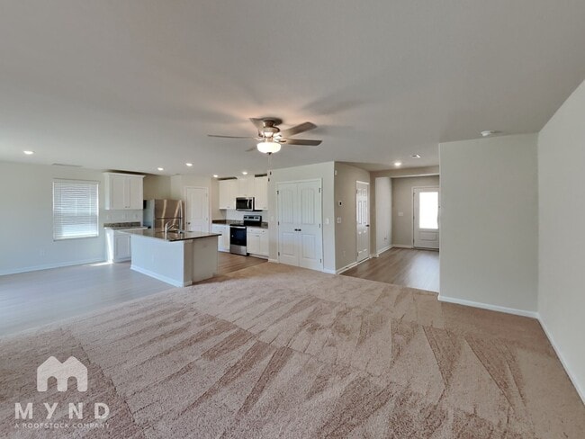 Photo - 76 Everglade Wy