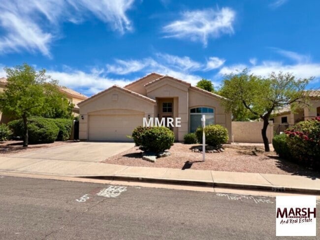 Building Photo - Very nice 3 bedroom home in Mesa near Supe...