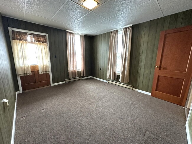 Building Photo - Second Floor Apartment in Westminster Unit 2