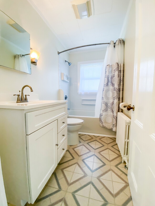 Photo - 13 Crosby St Unit 3