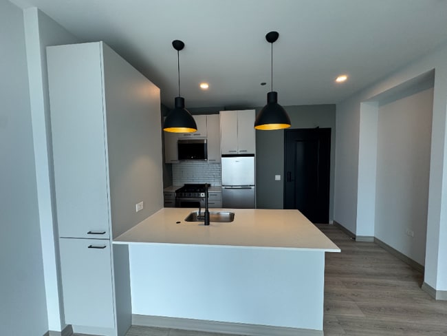 Photo - 2131 N Elston Ave Unidad 325