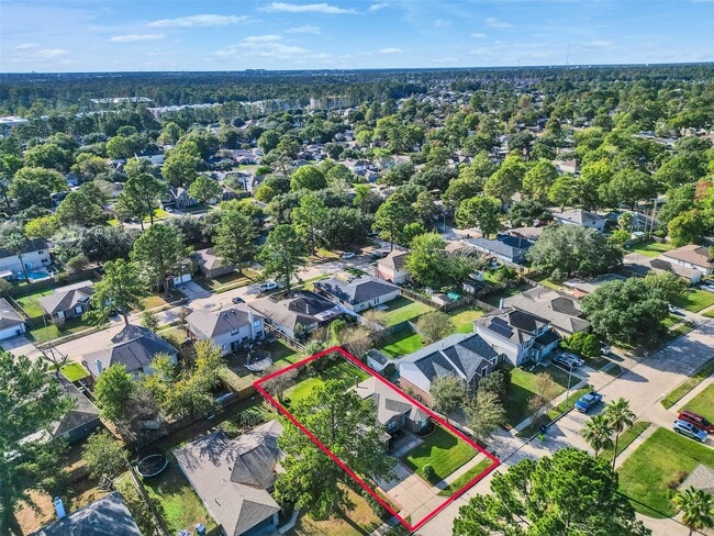 Photo - 28711 Atherstone St