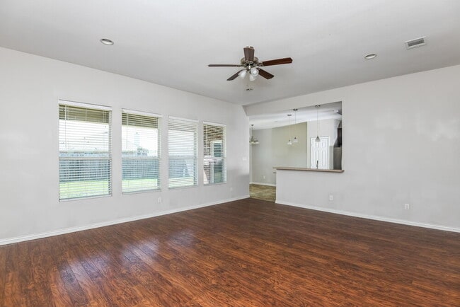 Photo - 2623 Buffalo Run