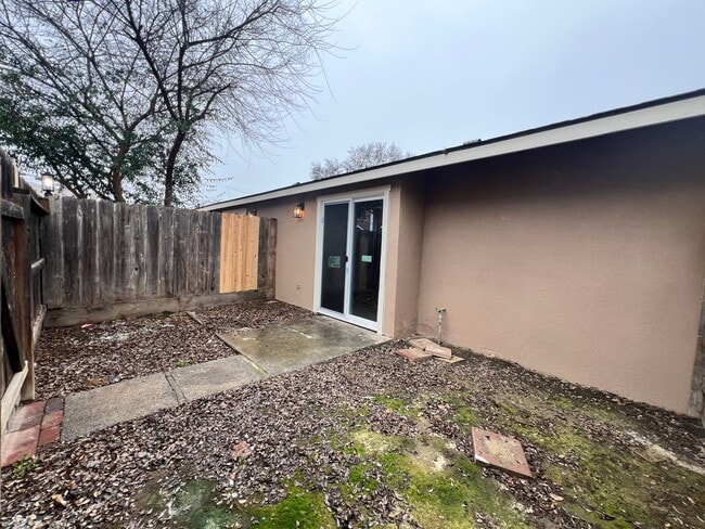 Photo - Riverside Unidad A