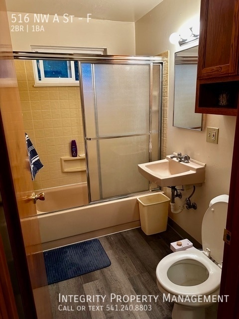 Building Photo - 516 NW A St Unit F Rental