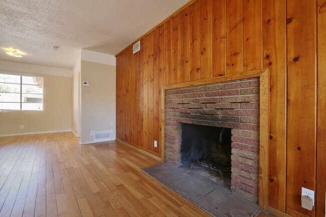 Photo - Spacious 3Bed/2Bath, 1-Story Ranch Home lo...