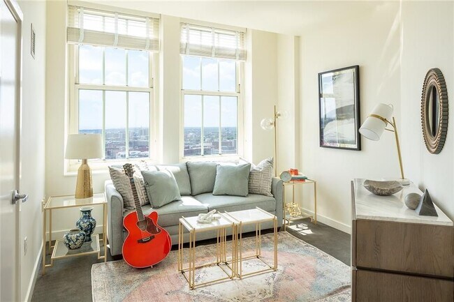 Photo - 1 W Exchange St