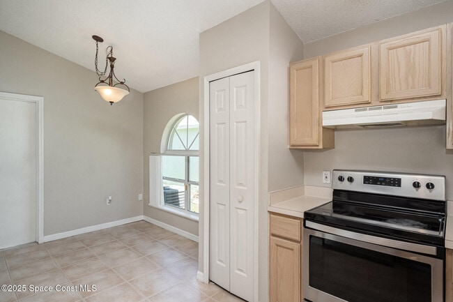 Photo - 14515 Greydale Cir