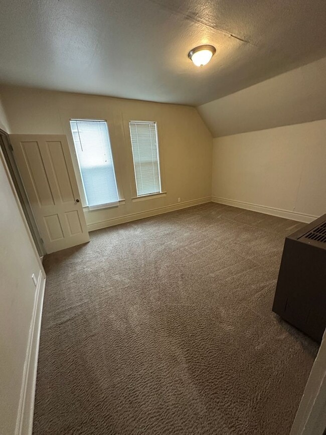 Photo - (488) 15th Street Apartments - 1 Bedroom / 1 Bathroom Unit 426-4