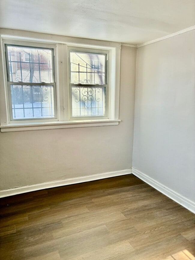 Photo - 6900 S Jeffery Blvd Unit Garden