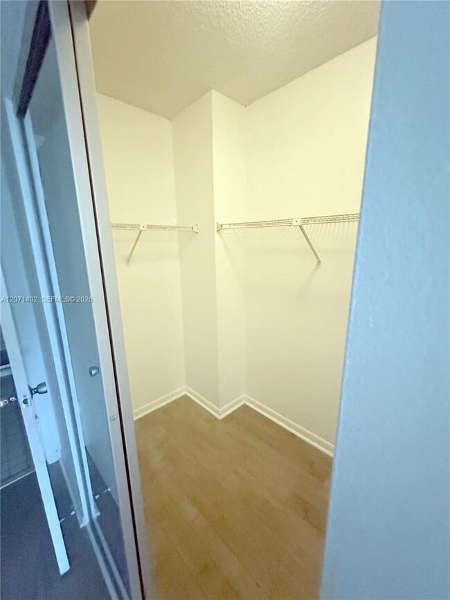 Photo - 919 Hillcrest Dr Unit 407