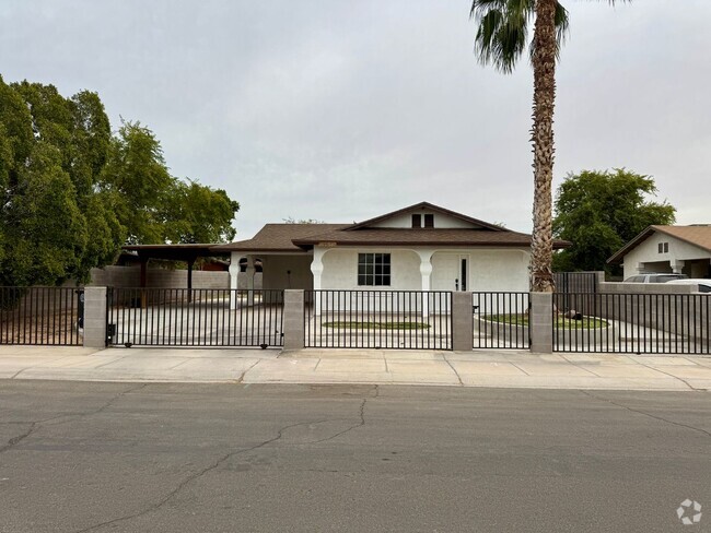 Building Photo - Charming 3-Bedroom, 2-Bath Home