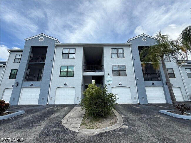 Building Photo - 13535 Eagle Ridge Dr Unit 725