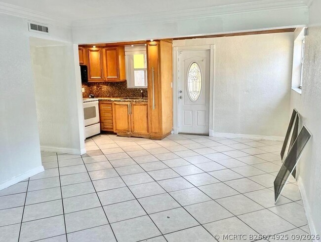 112 Newton Rd
