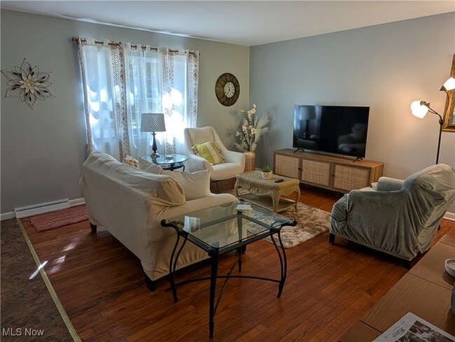 Photo - 1494 Hilton Dr