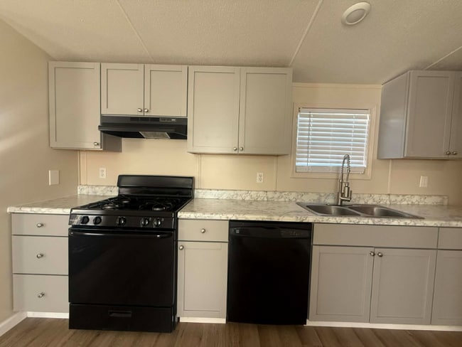 Photo - 1236 N Oaklane Rd